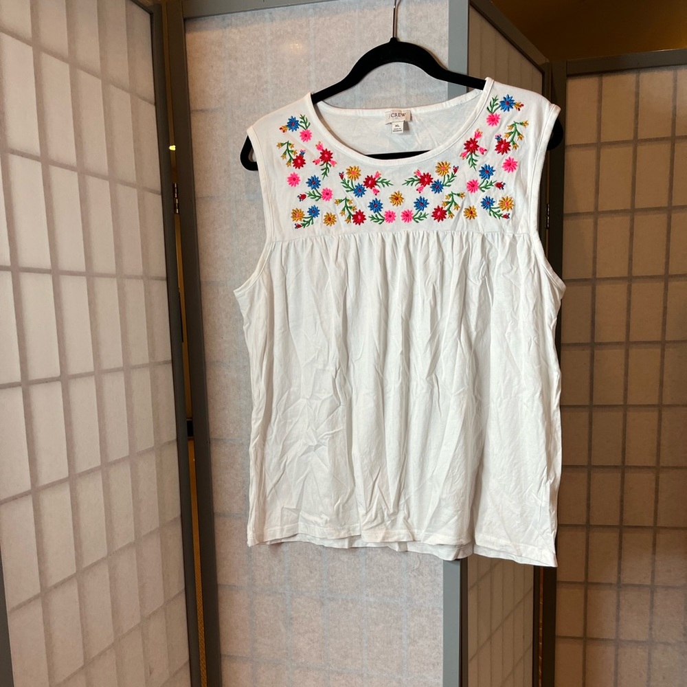 J Crew white sleeveless top with pretty floral details